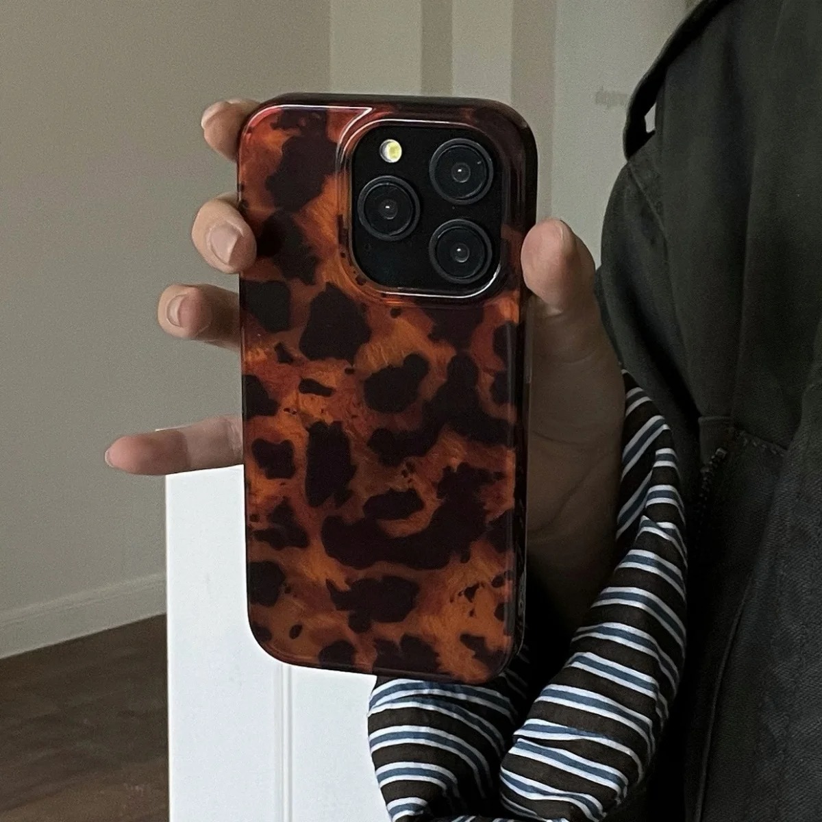 Retro Amber Texture Laser Phon - Phone Accessories Iphone recension och pris